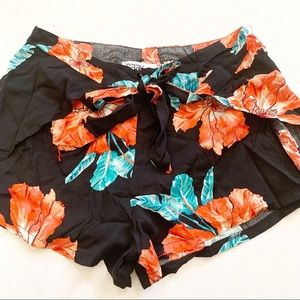 LF Seek the Label New Boho Panel Tie Floral Shorts
